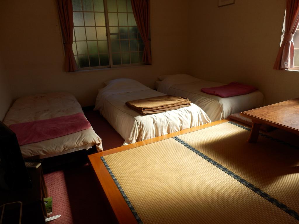 Izumi Hotel Ukuszu Kültér fotó